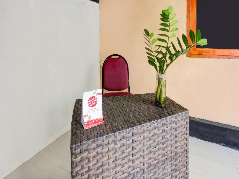 Oyo Life 93155 Wisma Sarah image