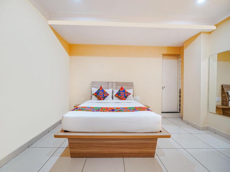 Fabhotel Bns Comforts image