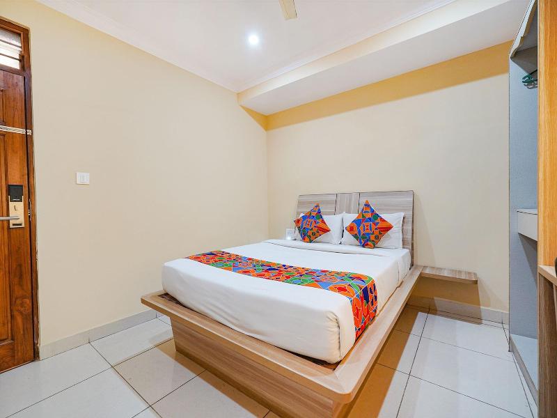 Fabhotel Bns Comforts image