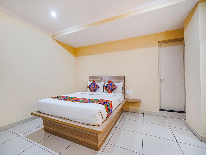 Fabhotel Bns Comforts image