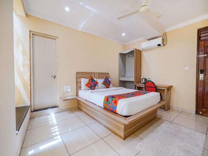Fabhotel Bns Comforts image