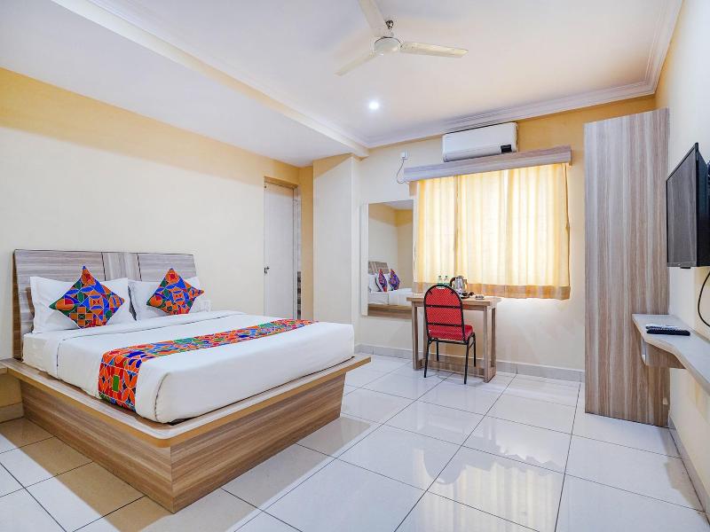 Fabhotel Bns Comforts image