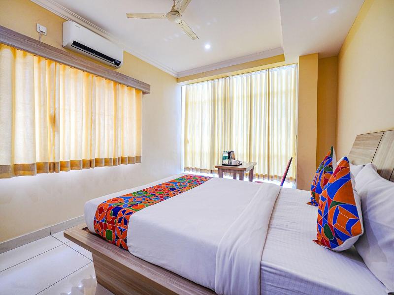 Fabhotel Bns Comforts image