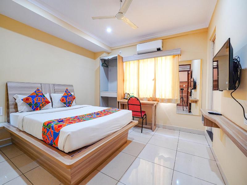 Fabhotel Bns Comforts image