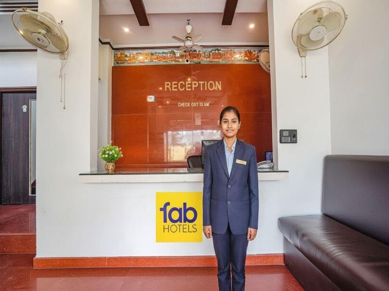 Fabhotel Deepak Palace image