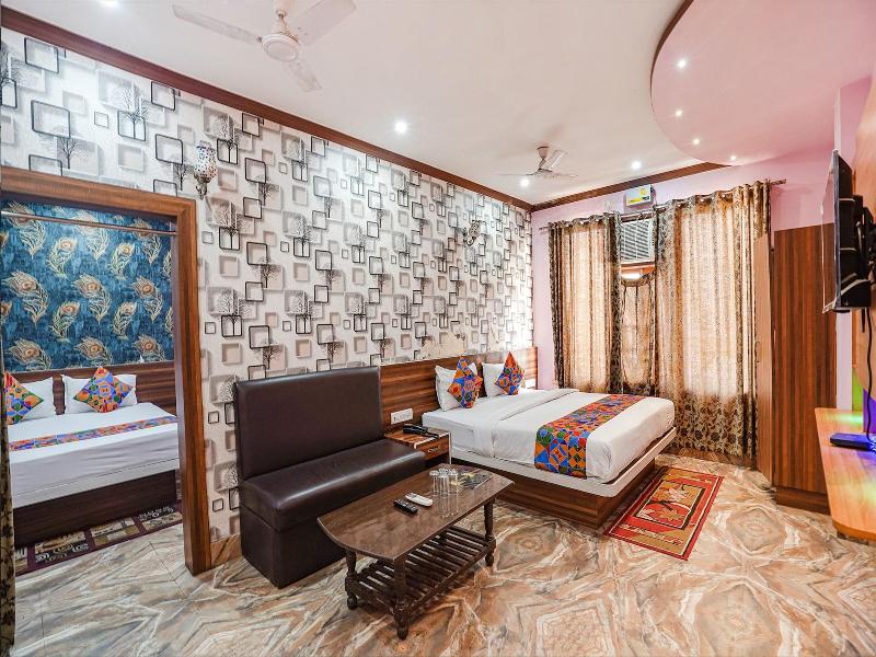 Fabhotel Deepak Palace image