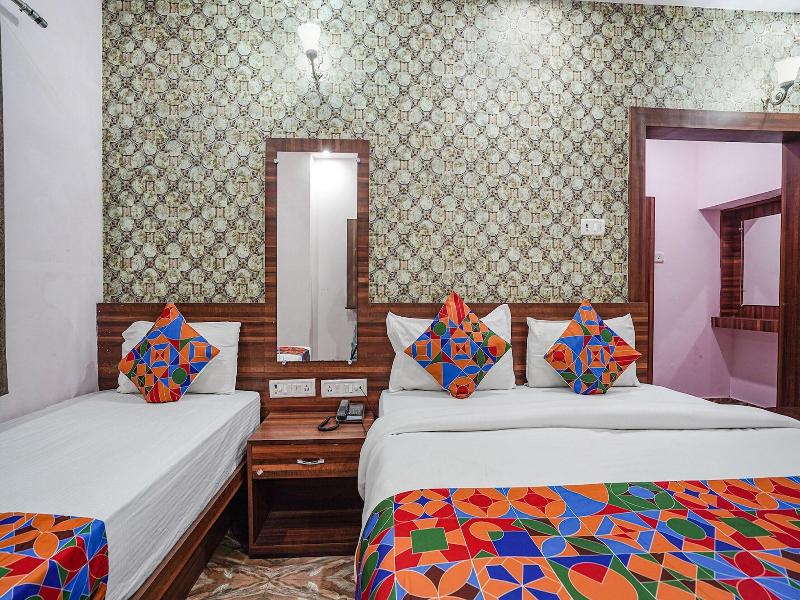 Fabhotel Deepak Palace image