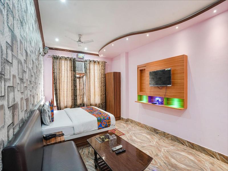 Fabhotel Deepak Palace image