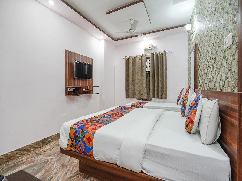 Fabhotel Deepak Palace image