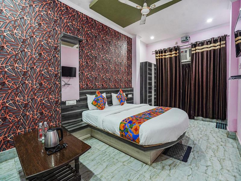 Fabhotel Deepak Palace image