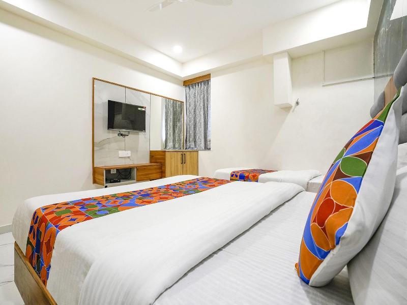 Fabhotel Amantra image