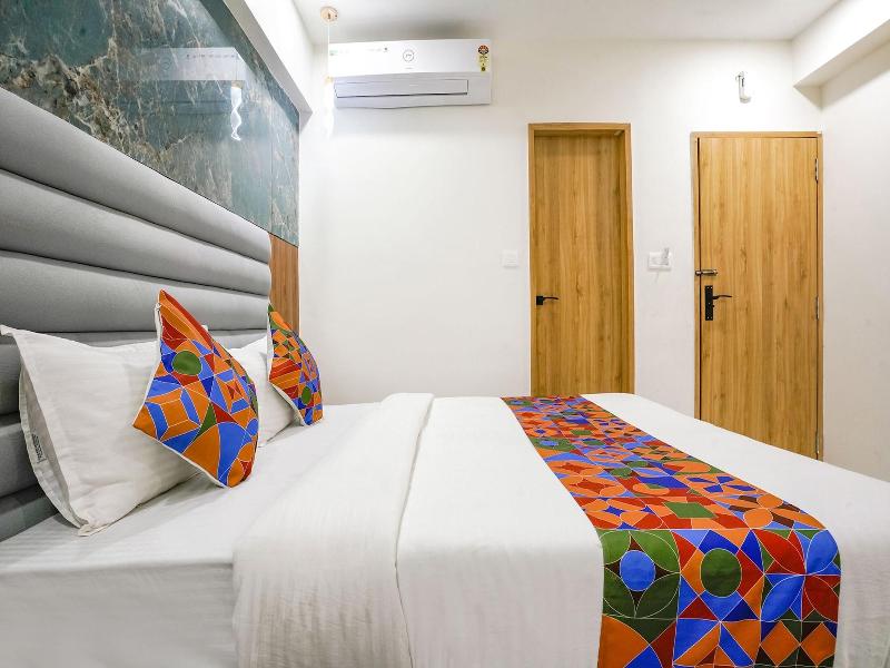 Fabhotel Amantra image