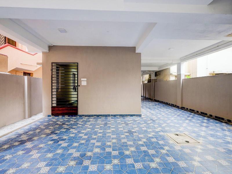 Fabhotel Home Tree Service Apartment I image