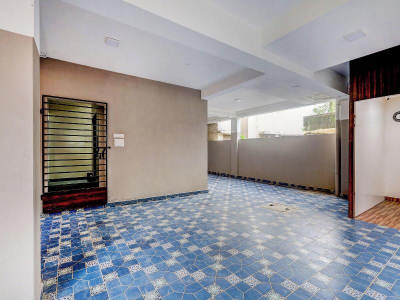 Fabhotel Home Tree Service Apartment I image