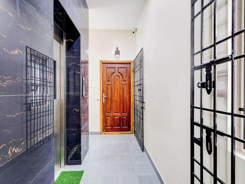 Fabhotel Home Tree Service Apartment I image