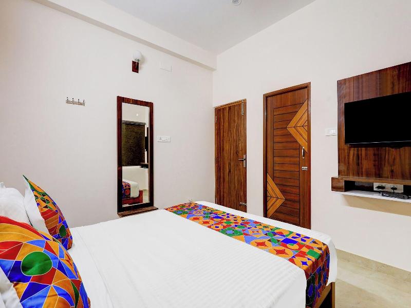 Fabhotel Home Tree Service Apartment I image