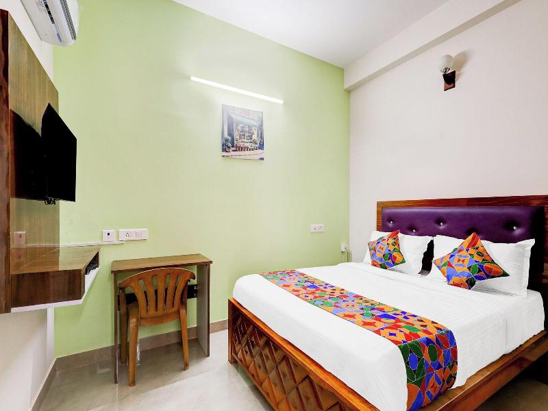Fabhotel Home Tree Service Apartment I image
