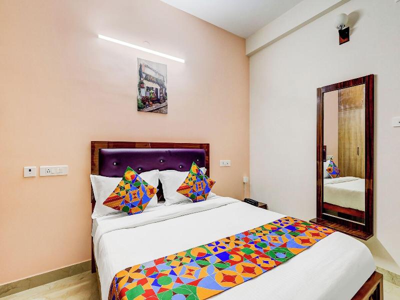 Fabhotel Home Tree Service Apartment I image