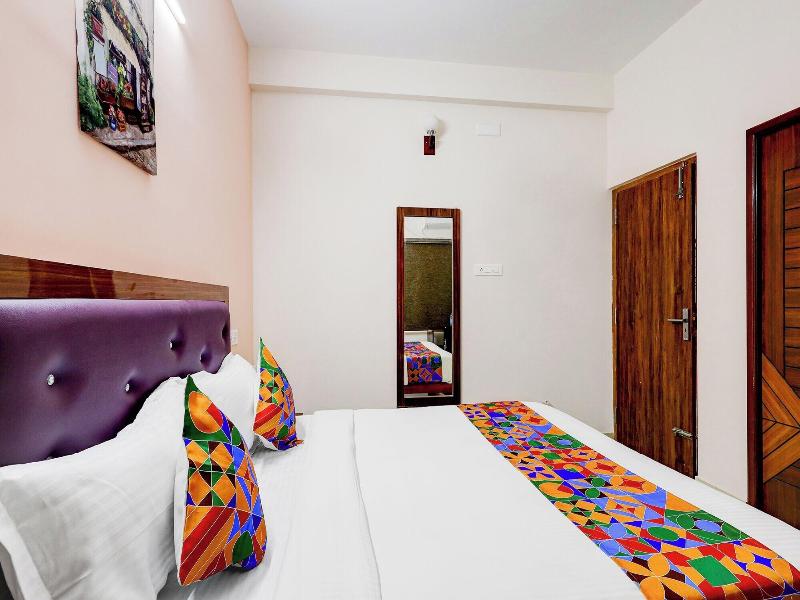 Fabhotel Home Tree Service Apartment I image