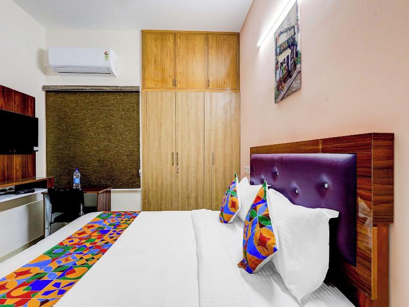 Fabhotel Home Tree Service Apartment I image