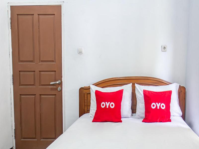 Oyo Life 93409 Anugrah House image