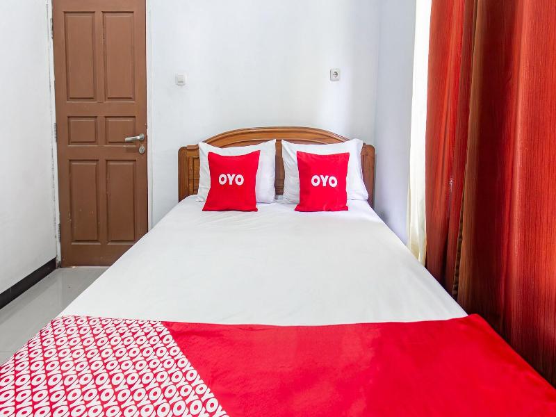 Oyo Life 93409 Anugrah House image