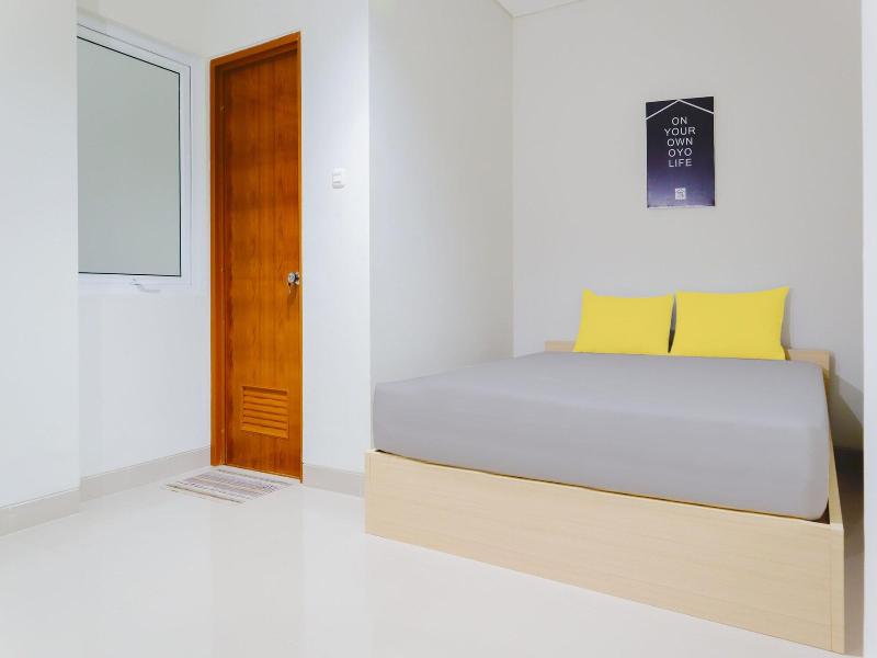 Oyo Life 93409 Anugrah House image