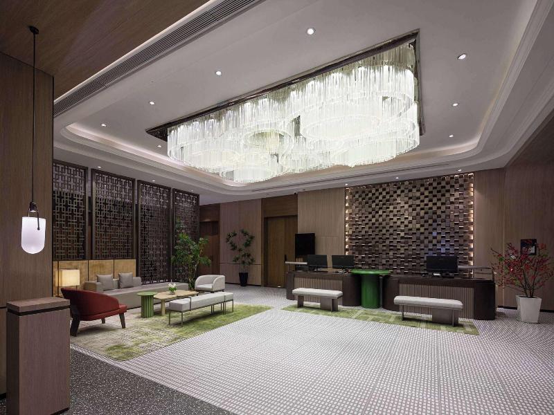 Ramada By Wyndham Wuhan Wangjiawan