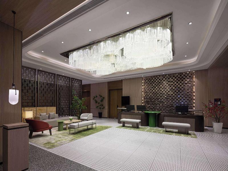 Ramada By Wyndham Wuhan Wangjiawan