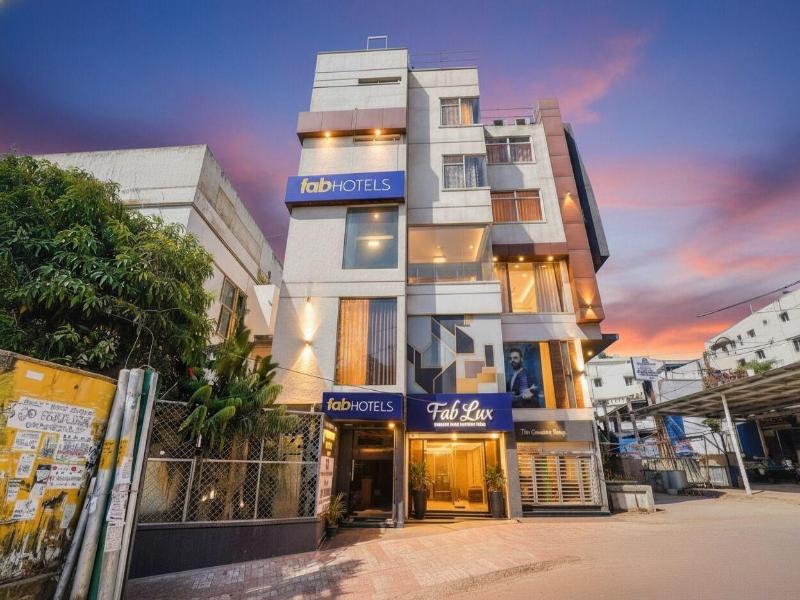 Fabhotel Emirates Inn image