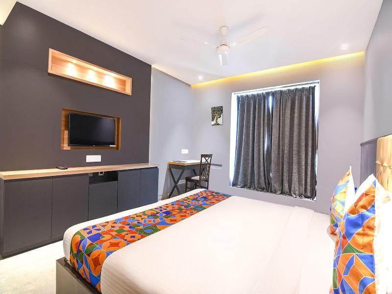 Fabhotel Prime The Water View Residency image