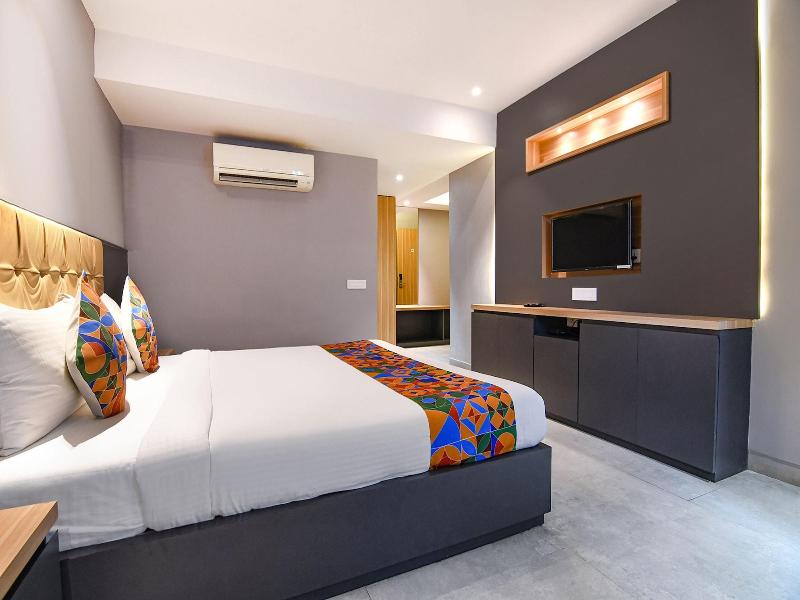 Fabhotel Prime The Water View Residency image