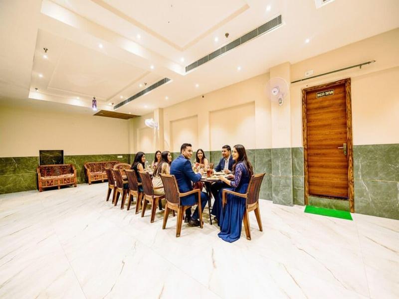 Fabhotel Lohgarh Inn