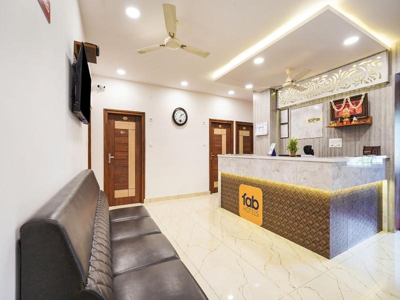 Fabhotel Royal Grand image