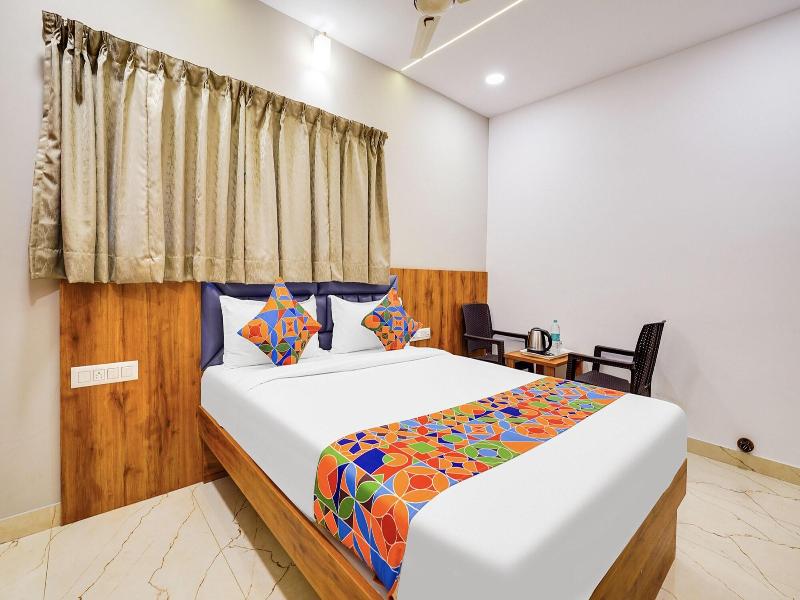 Fabhotel Royal Grand image