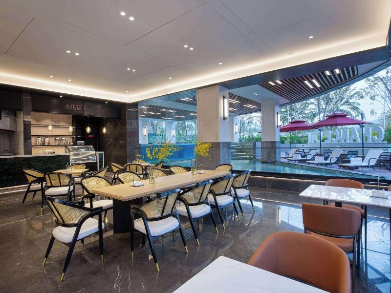 Ramada By Wyndham Xishuangbanna Jinghong image