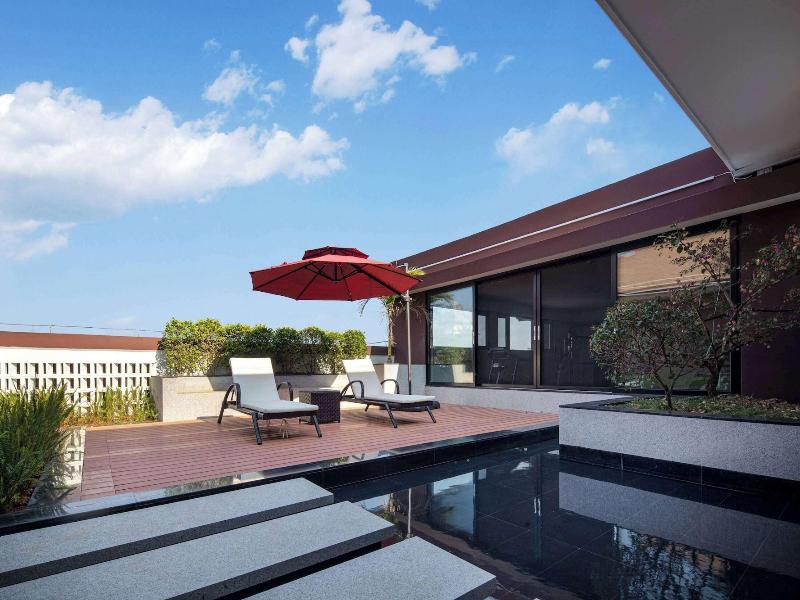 Ramada By Wyndham Xishuangbanna Jinghong image
