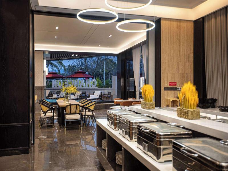 Ramada By Wyndham Xishuangbanna Jinghong image