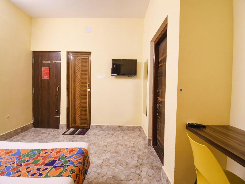 Fabhotel Airport Residency I image