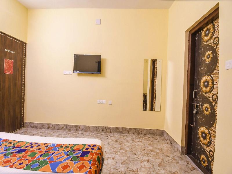 Fabhotel Airport Residency I image