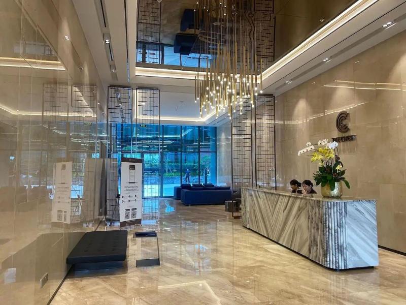 The Crest Residence Luxury By Metropole image