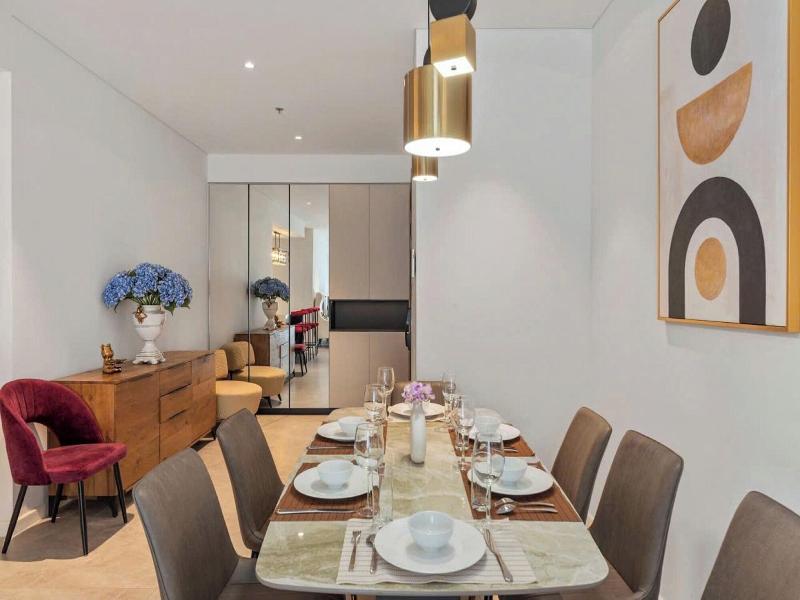 The Crest Residence Luxury By Metropole image