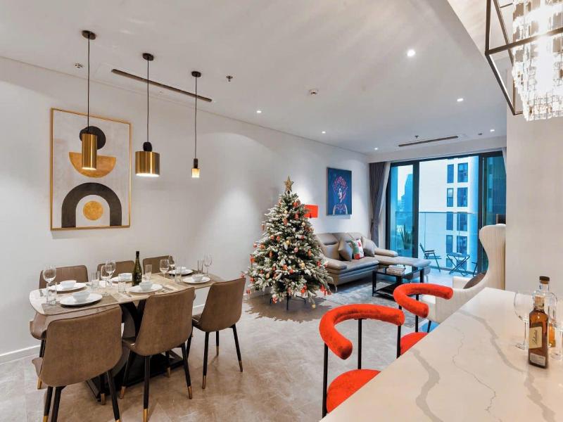The Crest Residence Luxury By Metropole image