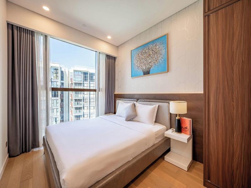 The Crest Residence Luxury By Metropole image