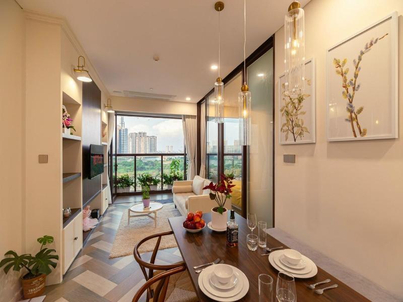 The Crest Residence Luxury By Metropole image
