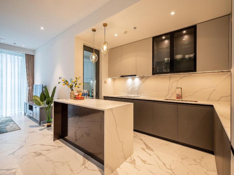 The Crest Residence Luxury By Metropole image