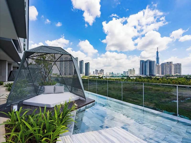 The Crest Residence Luxury By Metropole image