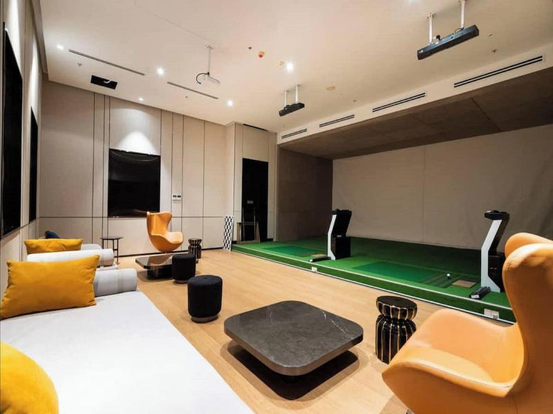 The Crest Residence Luxury By Metropole image