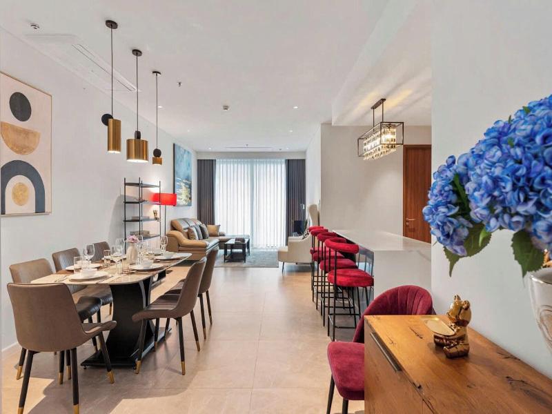 The Crest Residence Luxury By Metropole image
