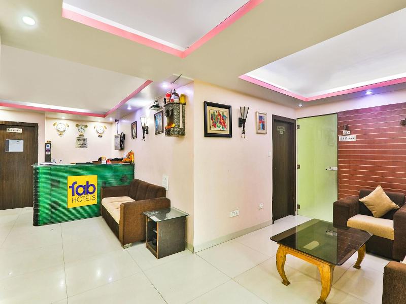 Fabhotel Royal Ville — view
